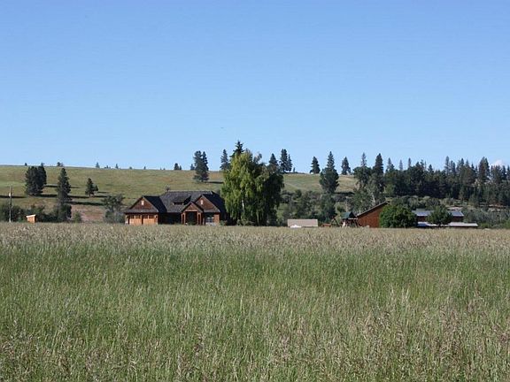 Ranch homes from entrance