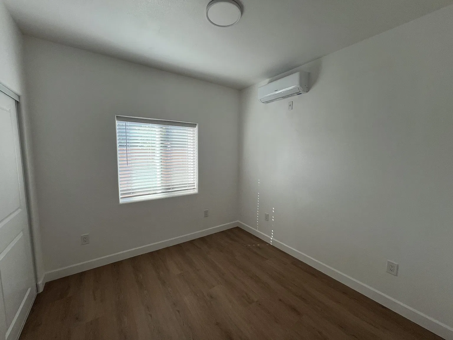 2 bed, 730 sqft, $2,600 — Photo 4