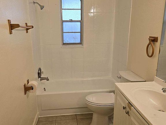 5th image of 2501 Imlay Ct S