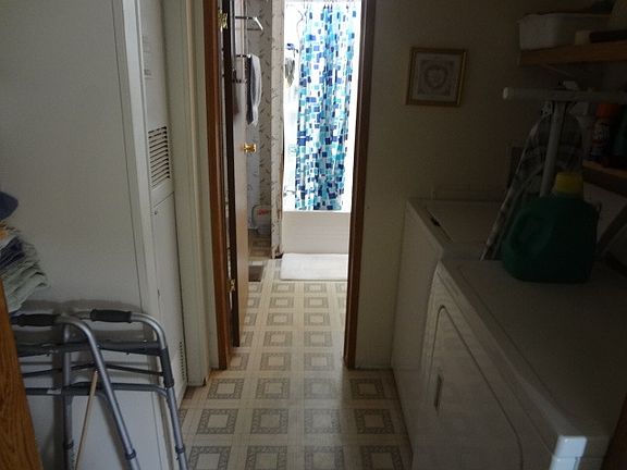5th image of 38085 Ducharme Dr