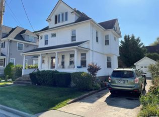 18 Scott Pl, Rockville Centre, NY 11570
