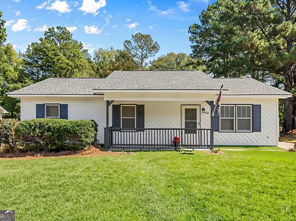 104 Martin Luther King Jr Ct, Lagrange, GA 30241