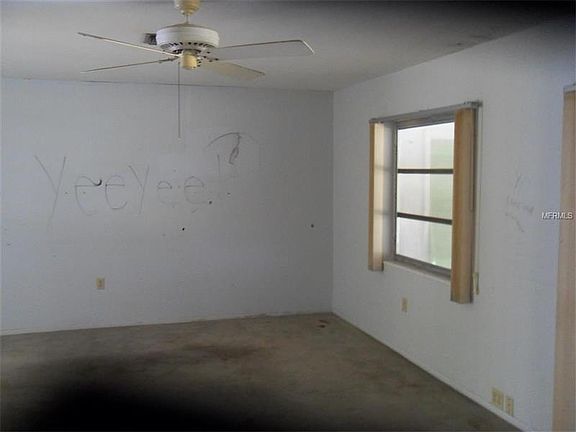 3rd image of 3651 Winderwood Dr