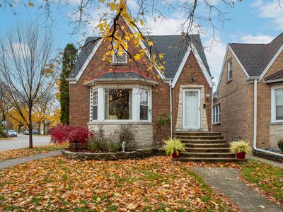 (Undisclosed Address), Chicago, IL, 60646