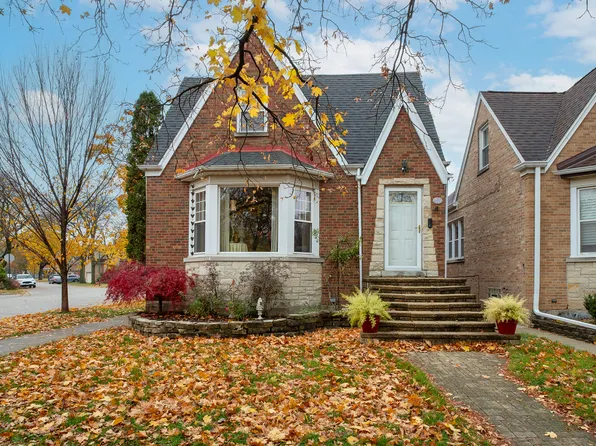 (undisclosed Address), Chicago, IL 60646