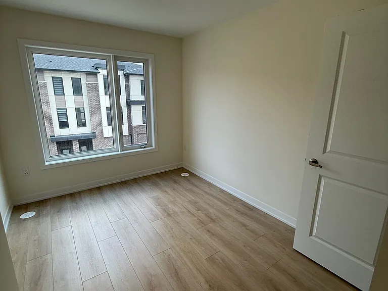 1695 Dersan St E #1206 — Photo 18