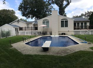 28 Postman Hwy, North Haven, CT 06473