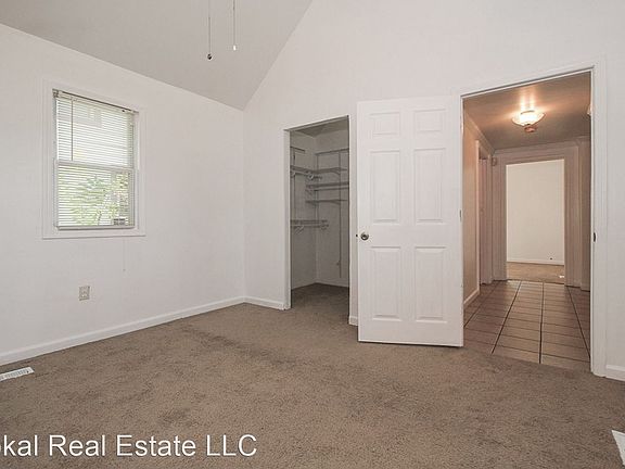4th image of 6022 Wakefield Ave