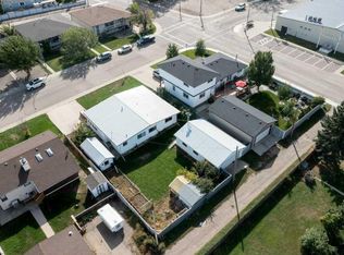 605 S 50th Ave, Coalhurst, AB T0L0V2