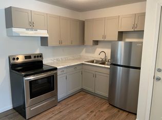 100 66th Ave SW APT 3, Cedar Rapids, IA 52404