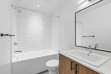3455 Hastings St E — Photo 63
