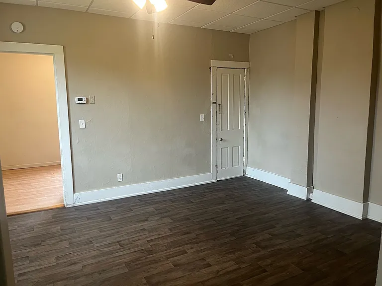 718 Saint Andrew St — Photo 3