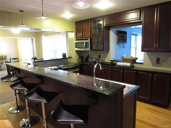 4th image of 5614 Hugh Dr