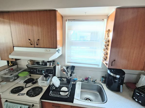 1 bedroom rental in Surrey — photo 11
