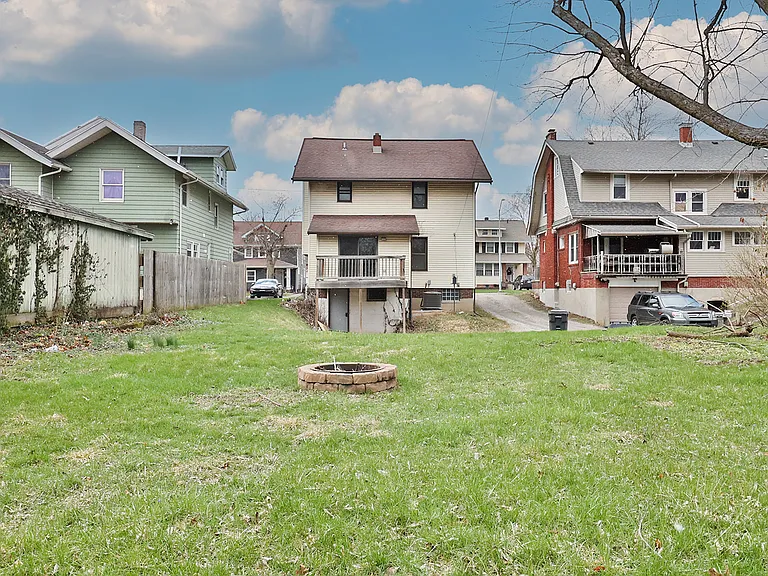 343 S Charles St — Photo 47