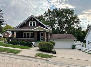 403 Myra Pl, Clinton, IA 52732