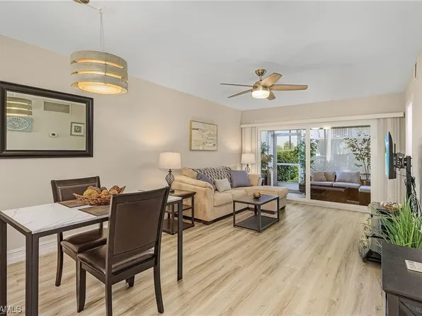 1008 Manatee Rd APT G101, Naples, FL 34114