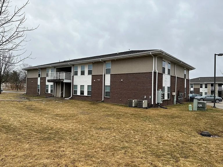 7510 Meadowlands Dr #2 — Photo 1