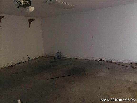 5th image of 104 Brookdale Cir