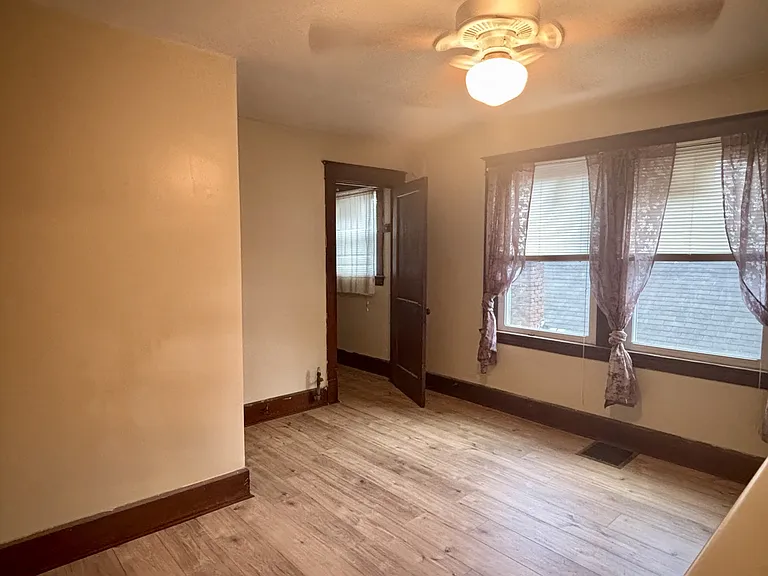 95 Shadyside Dr — Photo 2