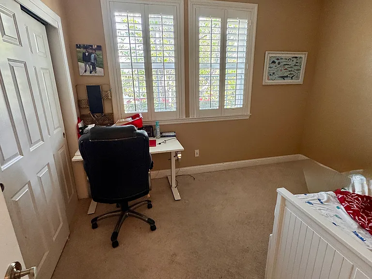 Bed room 1