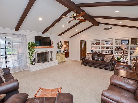 5th image of 1701 Saint Lukes Dr