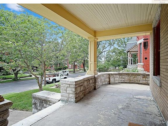 2nd image of 504 Garfield Ave
