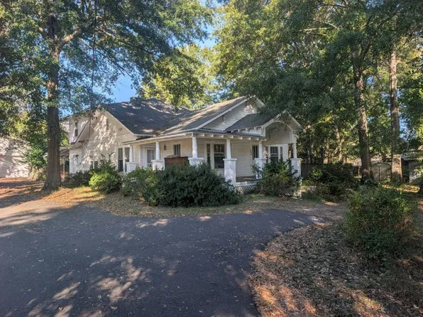 512 N Main St, Linden, AL 36748