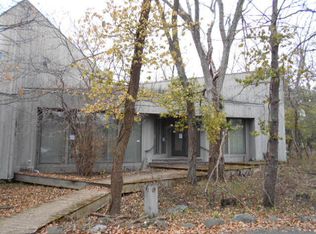 1784 Ridge Rd, Highland Park, IL 60035