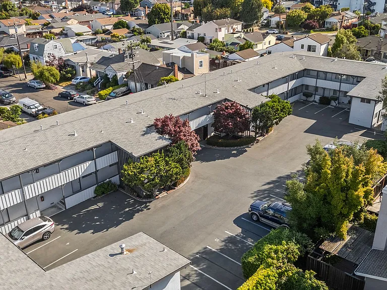 2251 Buena Vista Ave — Photo 12