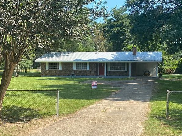 3187 Main St