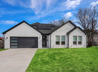 5724 Lazy River Dr, Dallas, TX 75241