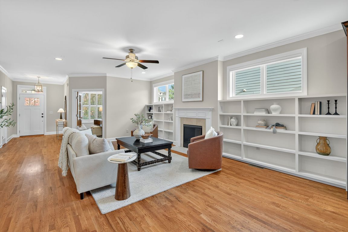 next background image