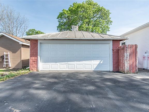 3rd image of 405/407 James St