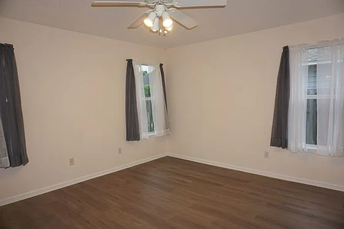 908 Buttercup Dr — Photo 7