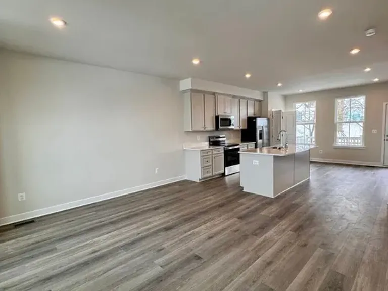 4664 Fountainbridge Ct — Photo 17