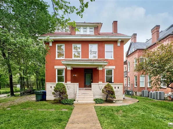 5062 Waterman Blvd, Saint Louis, MO 63108