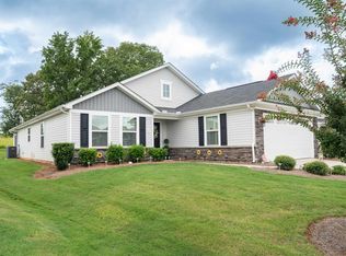 811 Shady Oak Ct, Boiling Springs, SC 29316