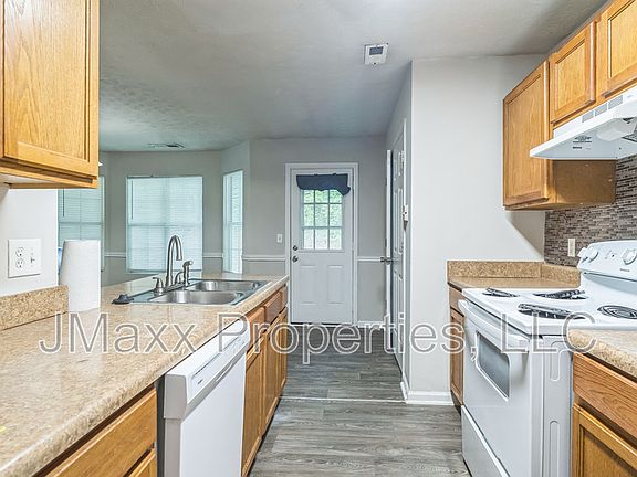 5th image of 5638 Fair Creek Way