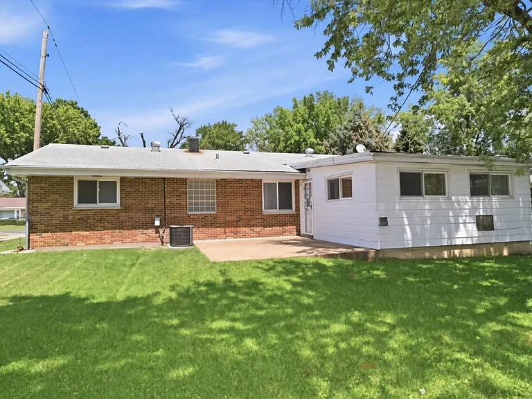 836 Lebon Dr — Photo 13