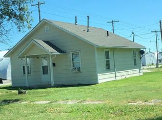 101 S Kansas St, Plainville, KS 67663