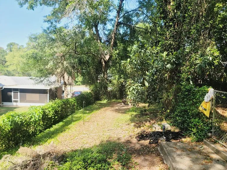 1802 Salmon Dr — Photo 25