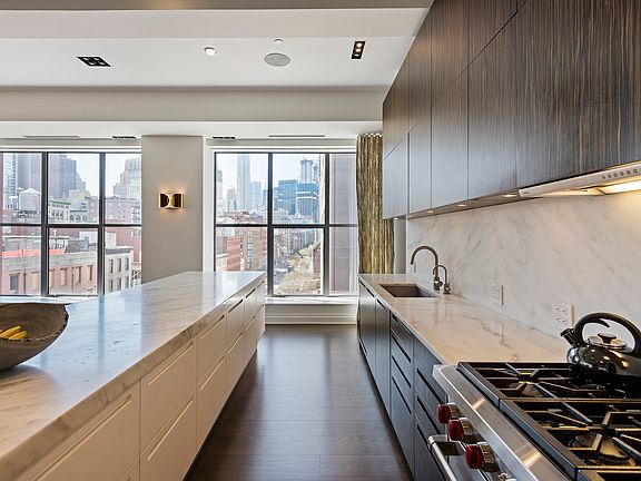 5th image of 408 Greenwich St #7-FLOOR