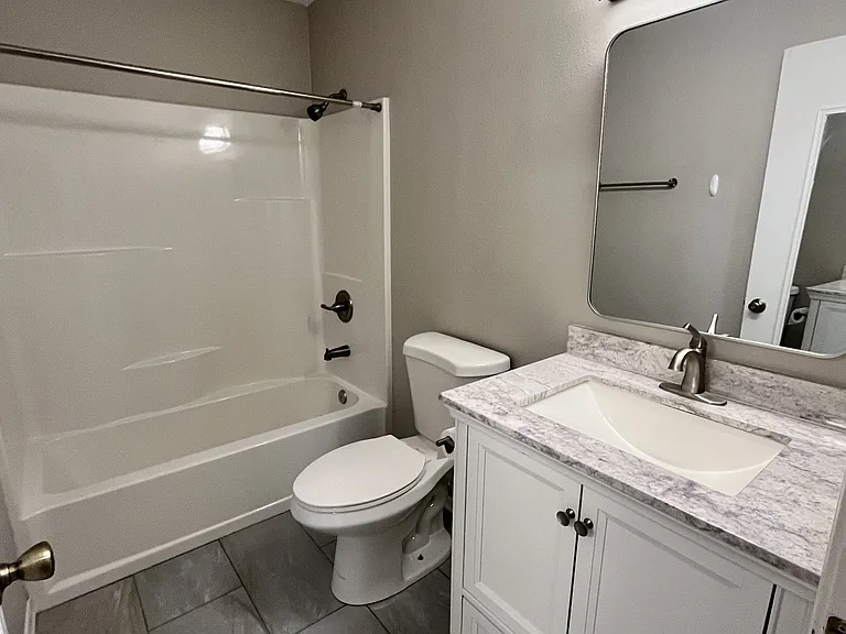 1400 NE 118th Ave — Photo 15