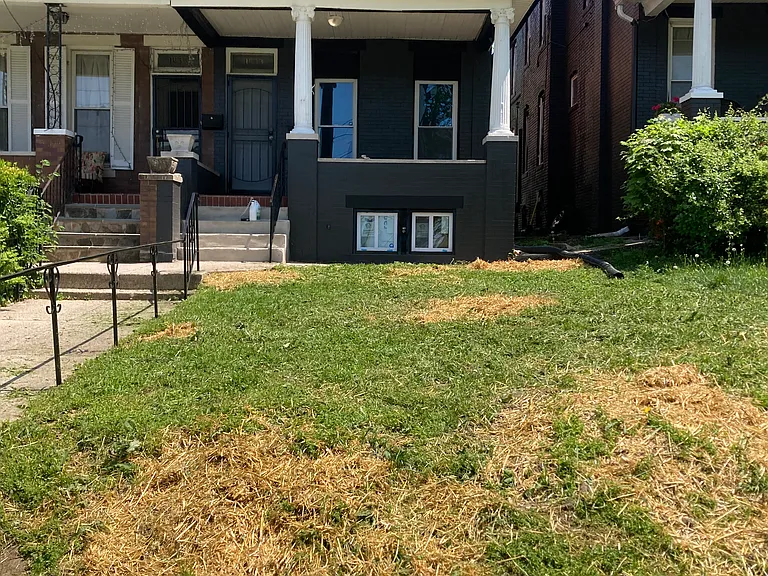 1633 N Hilton St — Photo 14