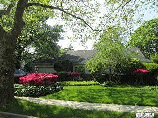1st image of 1716 Lakeview Dr