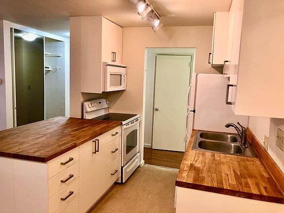 4th image of 603 13th Ave E APT 1000