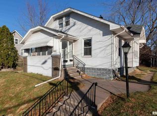 1523 N Division St, Davenport, IA