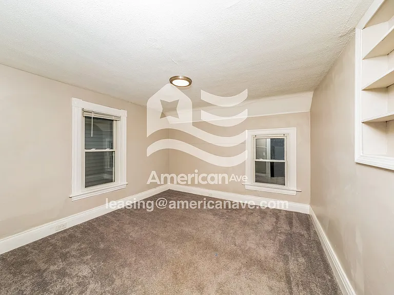792479_010_main_bedroom_14183143.jpg