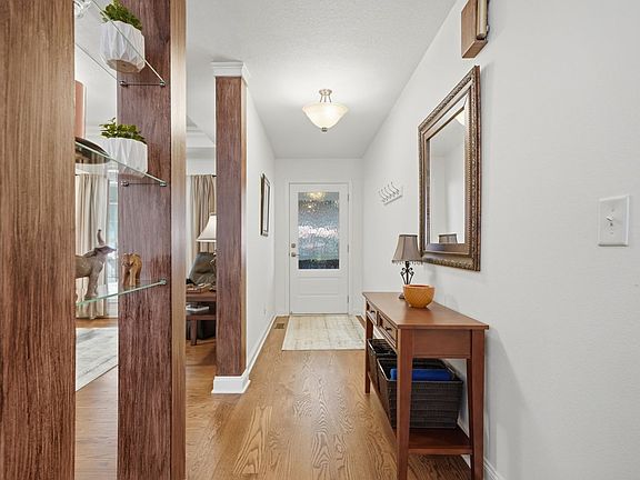 3rd image of 5 W Muller Ln